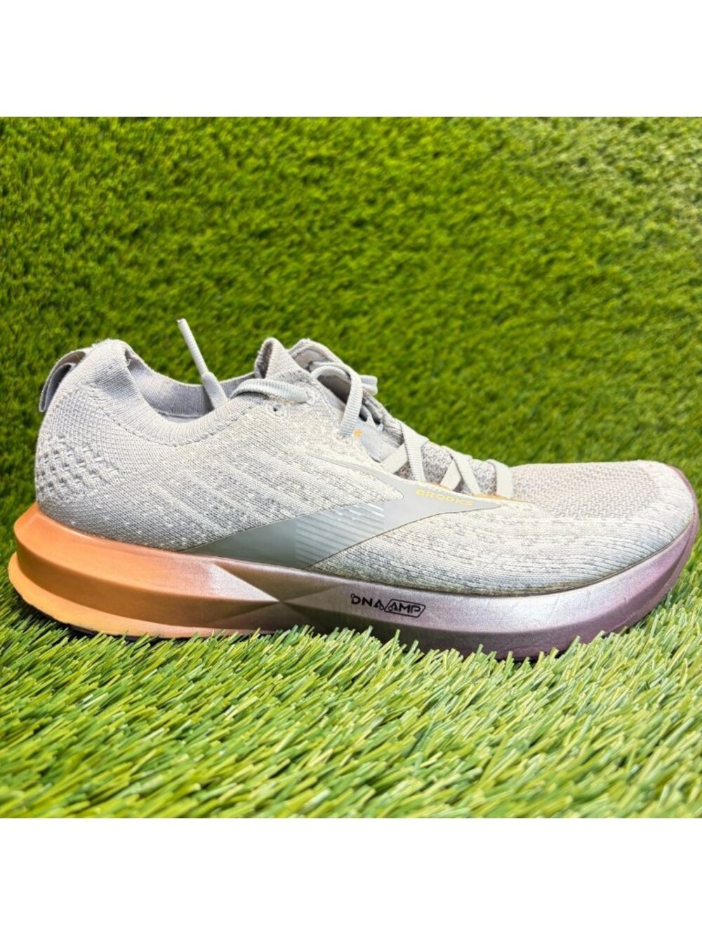 Brooks Levitate 3 Womens Size 8 Gray Athletic Running Walking Shoes Sneakers